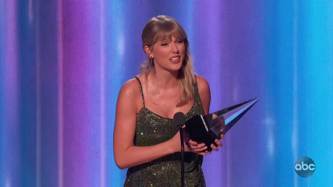 Taylor Swift Wins Favorite Album – Pop/Rock at the 2019 AMAs – The American Music Awards