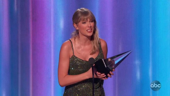 Taylor Swift Wins Favorite Album – Pop/Rock at the 2019 AMAs – The American Music Awards