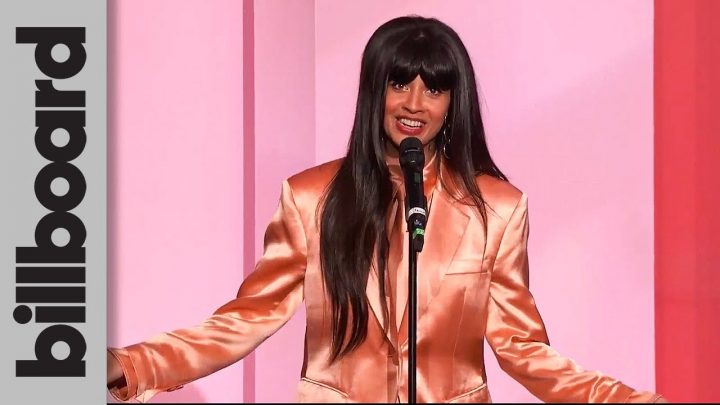 Jameela Jamil Presents Taylor Swift With Woman of the Decade Award | Women In Music